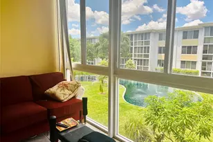 5985 Del Lago Cir, Sunrise, FL 33313 - Photo 12