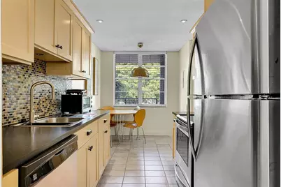 4898 NW 29th Ct, Unit #304, Lauderdale Lakes, FL 33313 - Photo 14