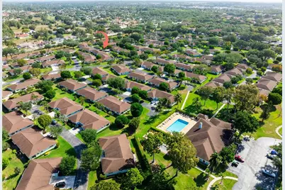 9870  Pecan Tree Dr, Unit #B, Boynton Beach, FL 33436 - Photo 2