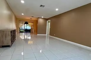 9870 Pecan Tree Dr, Boynton Beach, FL 33436 - Photo 12