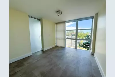 1000  Parkview Dr, Unit #319, Hallandale Beach, FL 33009 - Photo 16