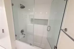 1000 Parkview Dr, Hallandale Beach, FL 33009 - Photo 22