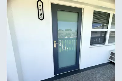 279  Oakridge P, Unit #279, Deerfield Beach, FL 33442 - Photo 2