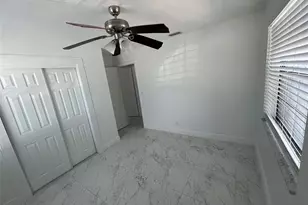 770 NE 38th St, Oakland Park, FL 33334 - Photo 16