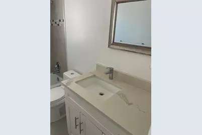 770 NE 38th St, Unit #F, Oakland Park, FL 33334 - Photo 6