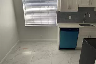 770 NE 38th St, Oakland Park, FL 33334 - Photo 2