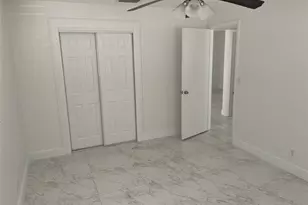 770 NE 38th St, Oakland Park, FL 33334 - Photo 18