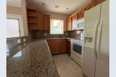 212  Oxford 400, Unit #212, West Palm Beach, FL 33417 - Photo 14