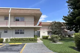 212 Oxford 400, West Palm Beach, FL 33417 - Photo 28