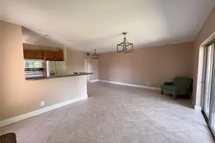 212 Oxford 400, West Palm Beach, FL 33417 - Photo 6