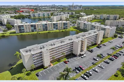 301 SE 3rd St, Unit #110, Dania Beach, FL 33004 - Photo 46