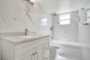 301 SE 3rd St, Dania Beach, FL 33004 - Photo 20