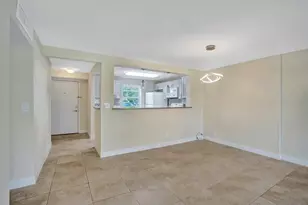 301 SE 3rd St, Dania Beach, FL 33004 - Photo 10