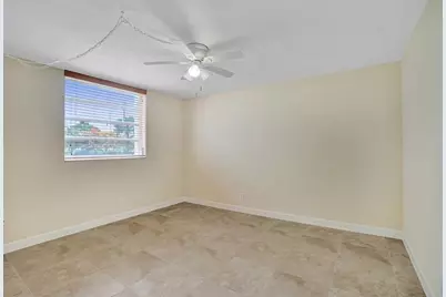 301 SE 3rd St, Unit #110, Dania Beach, FL 33004 - Photo 22