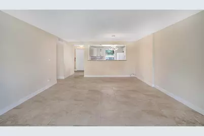 301 SE 3rd St, Unit #110, Dania Beach, FL 33004 - Photo 8