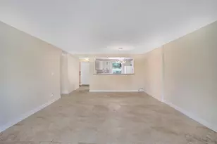 301 SE 3rd St, Dania Beach, FL 33004 - Photo 8