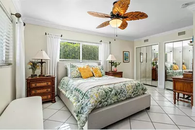 865 NE 5th St, Deerfield Beach, FL 33441 - Photo 26