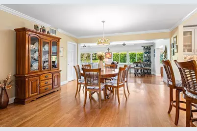 865 NE 5th St, Deerfield Beach, FL 33441 - Photo 10
