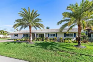 865 NE 5th St, Deerfield Beach, FL 33441 - Photo 2