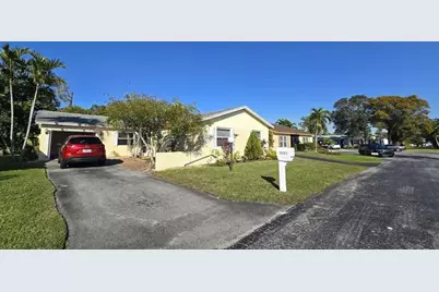7423  Pine Forest Cir W, Lake Worth, FL 33467 - Photo 1