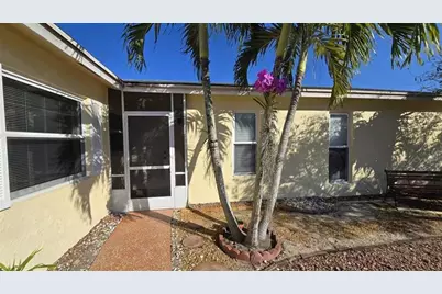 7423  Pine Forest Cir W, Lake Worth, FL 33467 - Photo 2