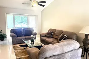9202 NW 9th Ct, Plantation, FL 33324 - Photo 10