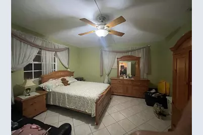 12900 NW 1st Ct, Miami, FL 33168 - Photo 18