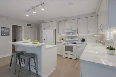 1000 SE 4th St, Unit #127, Fort Lauderdale, FL 33301 - Photo 10