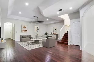 320 NE 7th Ave, Fort Lauderdale, FL 33301 - Photo 2