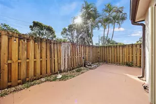 4252 Palm Bay Cir, West Palm Beach, FL 33406 - Photo 32