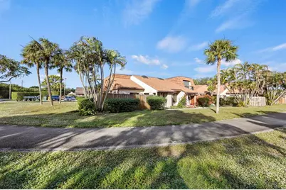 4252  Palm Bay Cir, Unit #D, West Palm Beach, FL 33406 - Photo 36