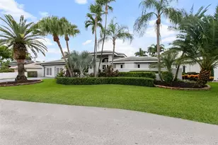 2365 NE 28th St, Lighthouse Point, FL 33064 - Photo 16