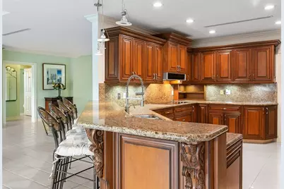 2365 NE 28th St, Lighthouse Point, FL 33064 - Photo 40