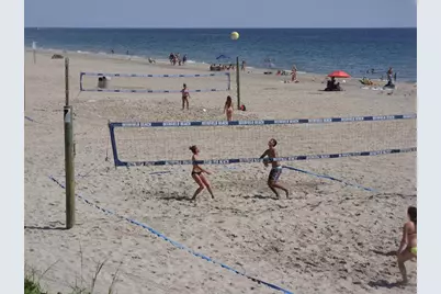 2365 NE 28th St, Lighthouse Point, FL 33064 - Photo 34