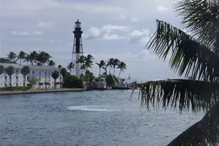 2365 NE 28th St, Lighthouse Point, FL 33064 - Photo 22