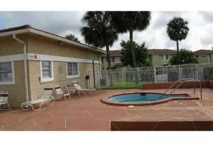 10175 Twin Lakes Dr, Coral Springs, FL 33071 - Photo 1