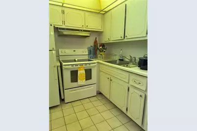 340 W Horizons, Unit #110, Boynton Beach, FL 33435 - Photo 10