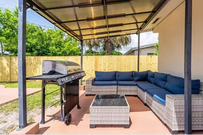 7160  Venetian St, Miramar, FL 33023 - Photo 30
