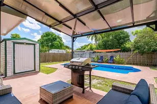 7160 Venetian St, Miramar, FL 33023 - Photo 6