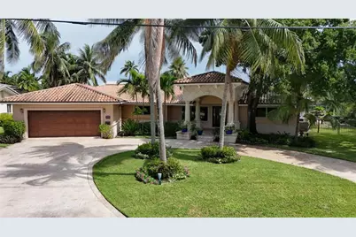 1925  Coral Gardens Dr, Wilton Manors, FL 33306 - Photo 4