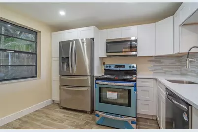 1100  Colony Point Cir, Unit #105, Pembroke Pines, FL 33026 - Photo 4