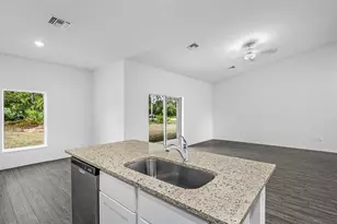 8025 103rd Ct, Vero Beach, FL 32967 - Photo 8