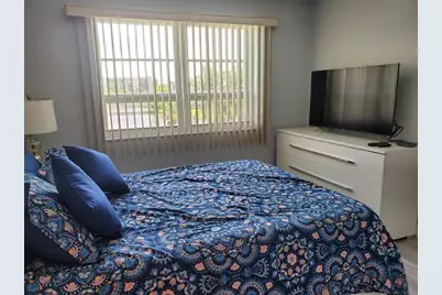 2220 N Cypress Bend Dr, Unit #405, Pompano Beach, FL 33069 - Photo 6