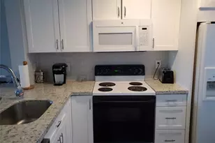 2220 N Cypress Bend Dr, Pompano Beach, FL 33069 - Photo 12