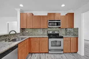 8500 NW 57th Dr, Coral Springs, FL 33067 - Photo 24