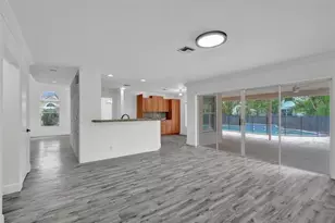 8500 NW 57th Dr, Coral Springs, FL 33067 - Photo 14