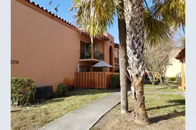 7208  Fairway Dr, Unit #I9, Miami Lakes, FL 33014 - Photo 1