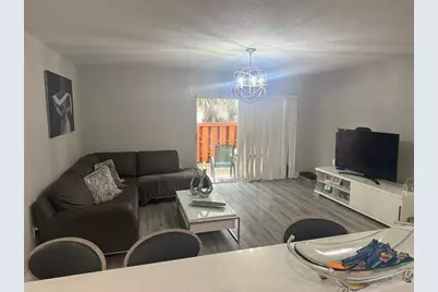 7208  Fairway Dr, Unit #I9, Miami Lakes, FL 33014 - Photo 6