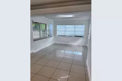 1425 S 25th Ave, Hollywood, FL 33020 - Photo 10