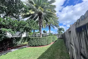 1425 S 25th Ave, Hollywood, FL 33020 - Photo 4